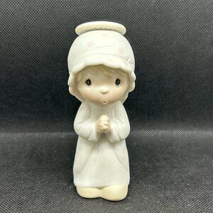 PRECIOUS Moments “The First Noel" figurine